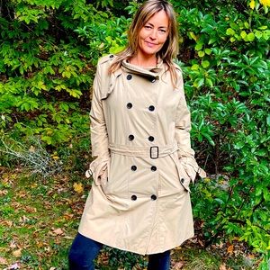 Vintage Gap Trench Coat Size M